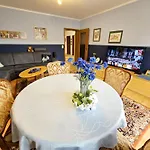 Appartement A Large Fully Furnished Private Linz am Rhein