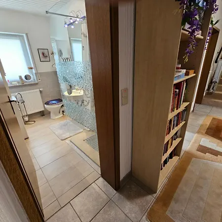 A Large Fully Furnished Private Apartament Linz am Rhein