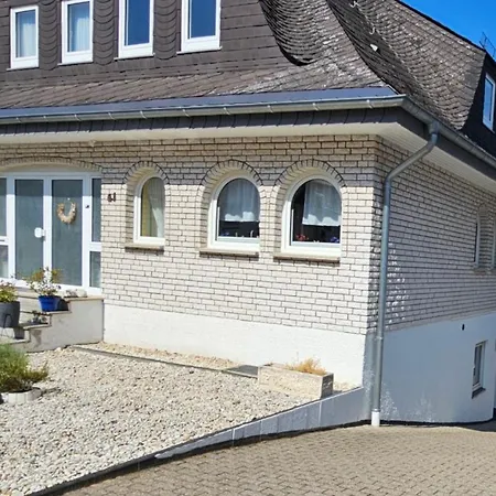 Apartment A Large Fully Furnished Private *